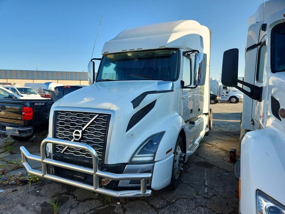 2019 VOLVO TRUCK VNL