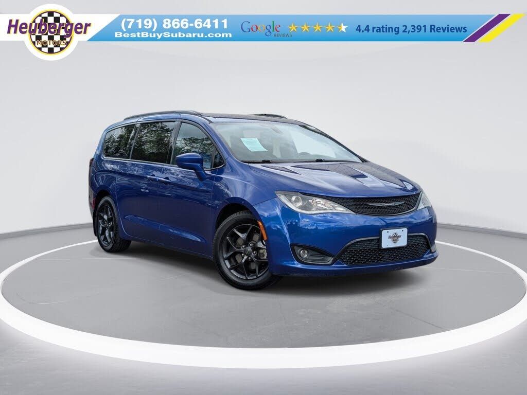 2019 CHRYSLER Pacifica