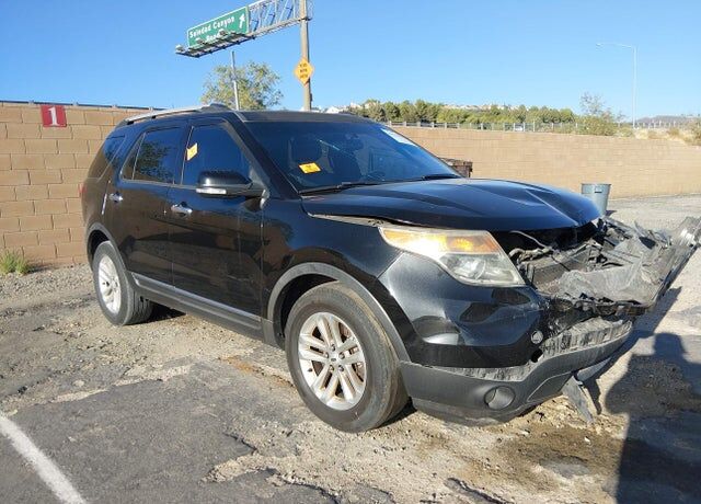 2014 FORD Explorer