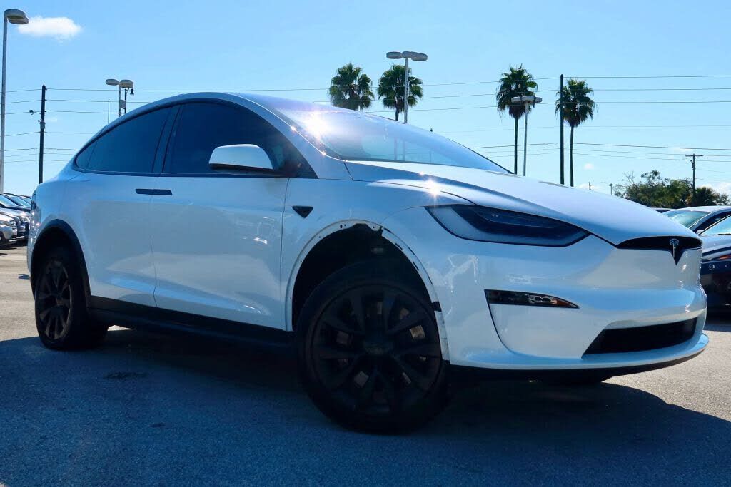 2023 TESLA Model X
