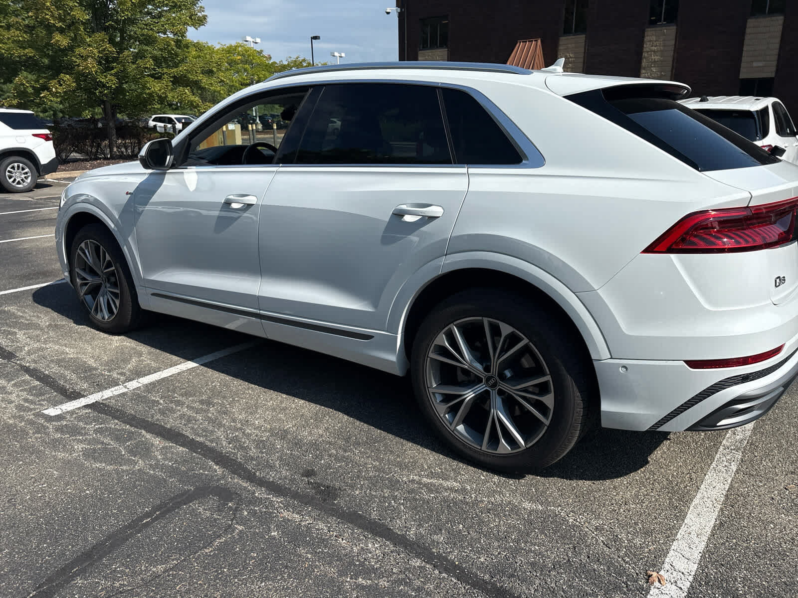 2021 AUDI Q8