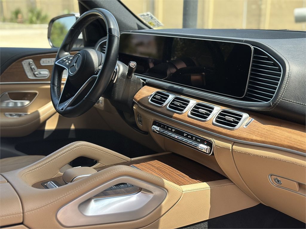 2024 Mercedes-Benz GLS-Class