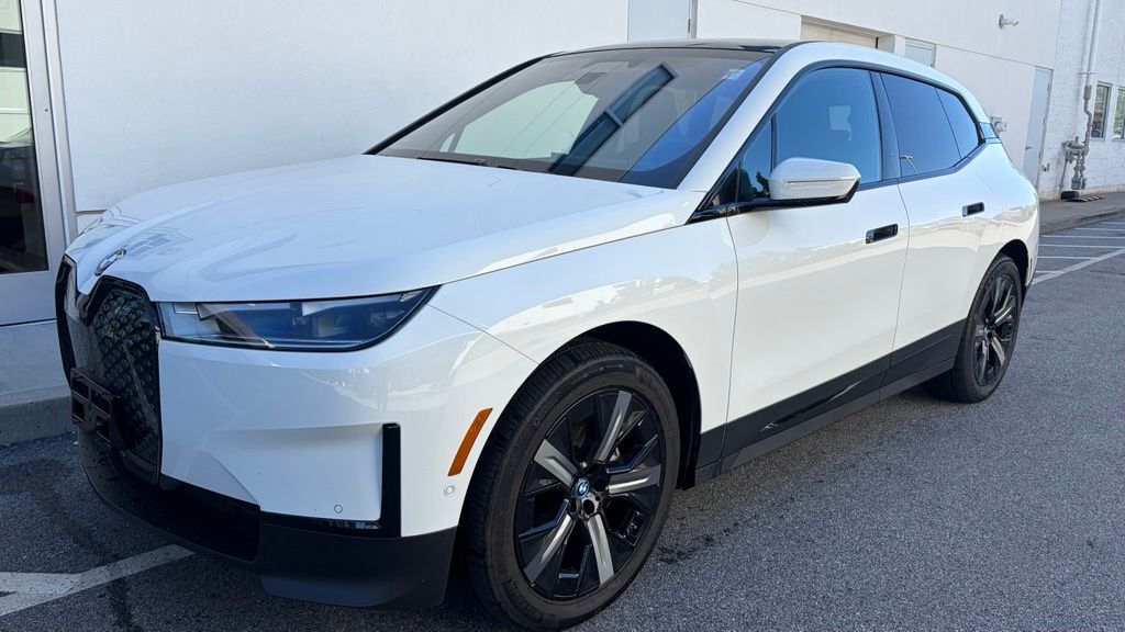 2024 BMW ix