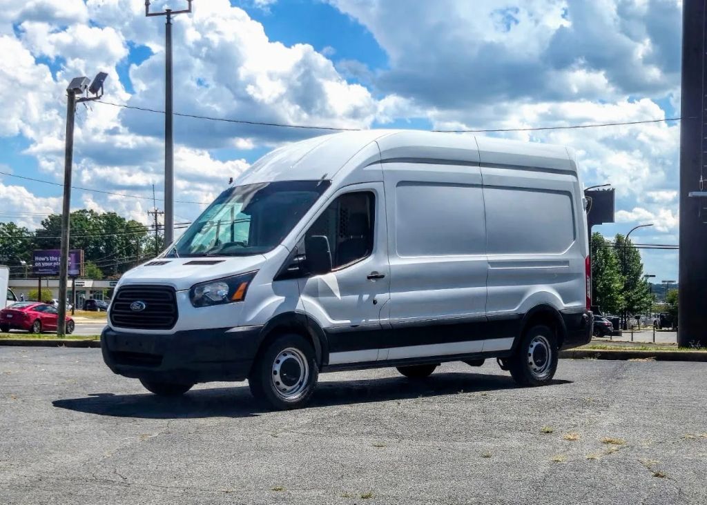 2019 FORD Transit