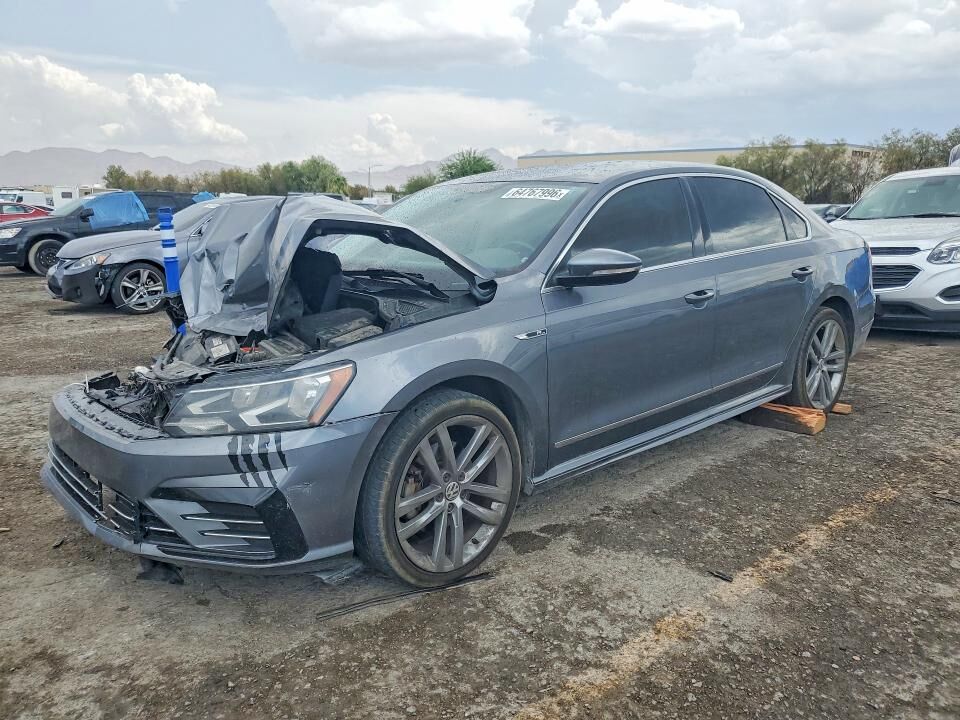 2017 VOLKSWAGEN Passat