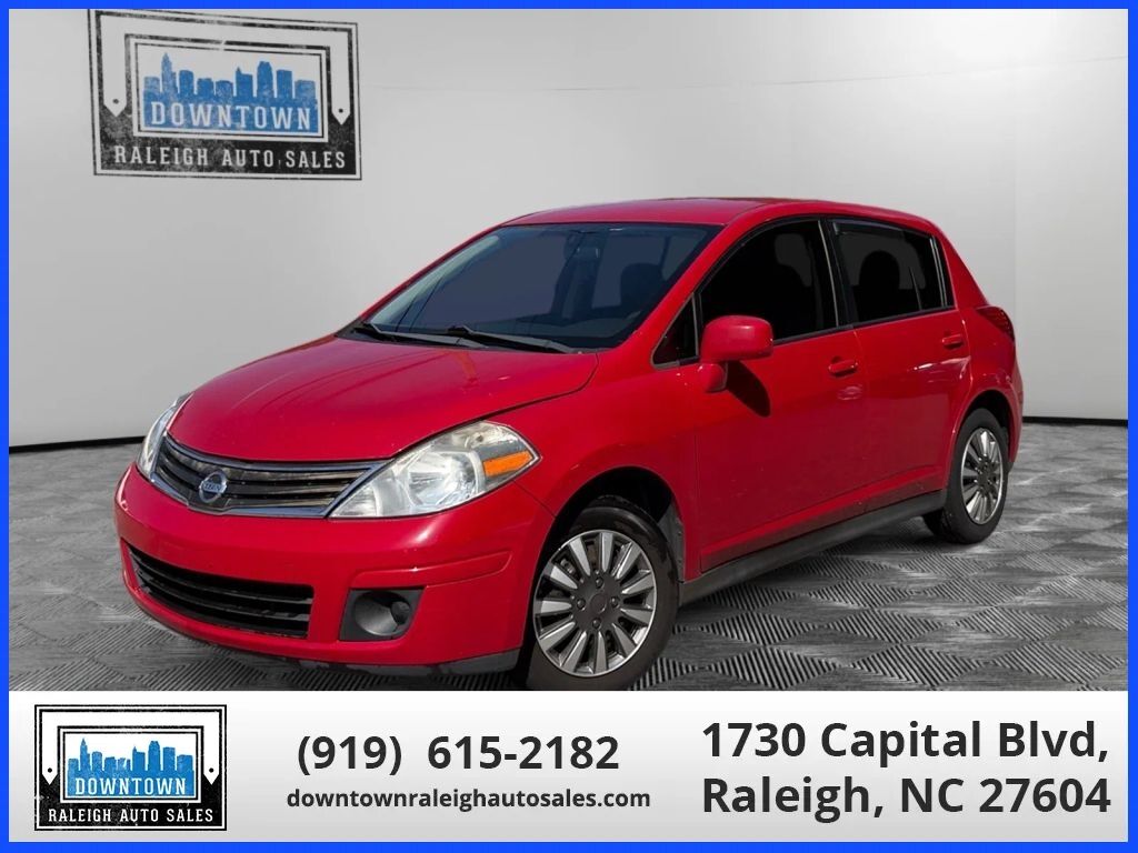 2011 NISSAN Versa