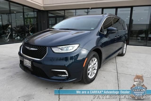 2022 CHRYSLER Pacifica