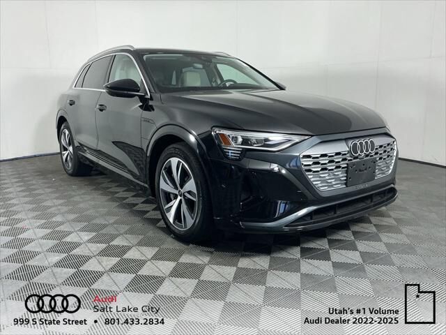 2024 AUDI Q8