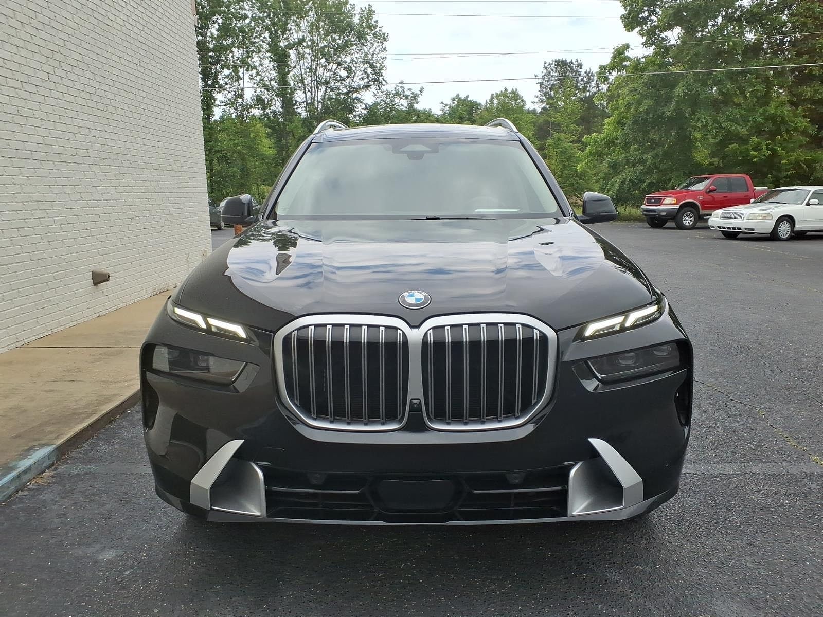 2023 BMW X7