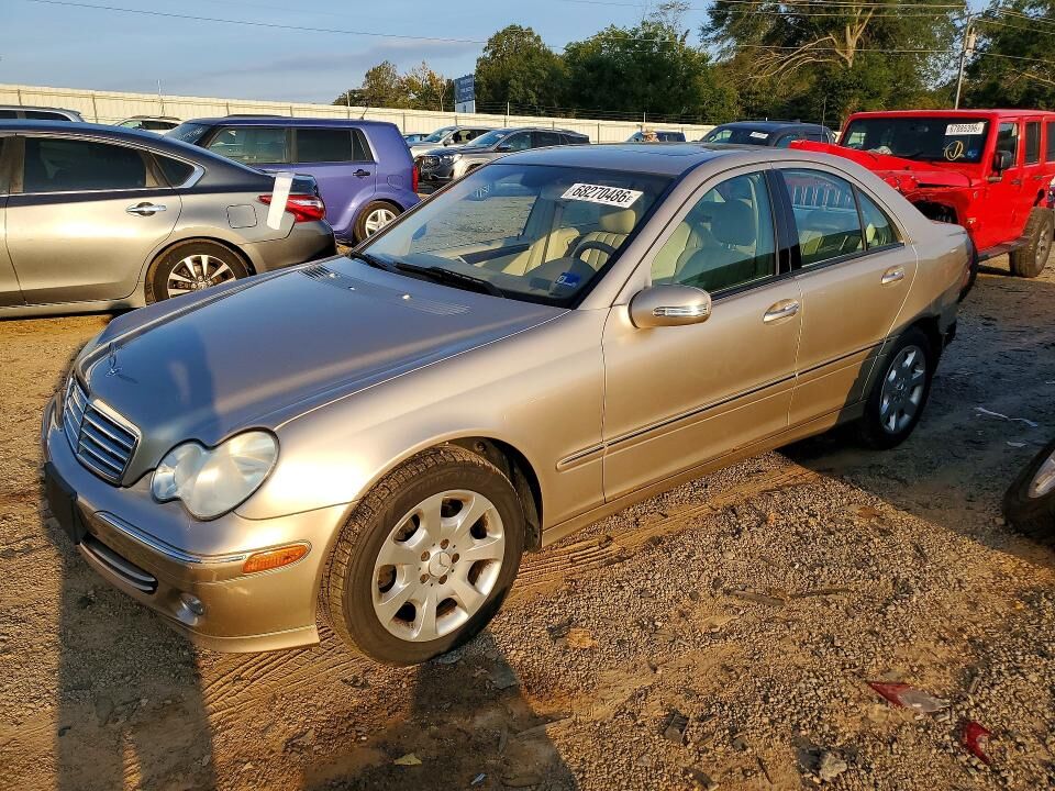 2005 MERCEDES-BENZ C-Class