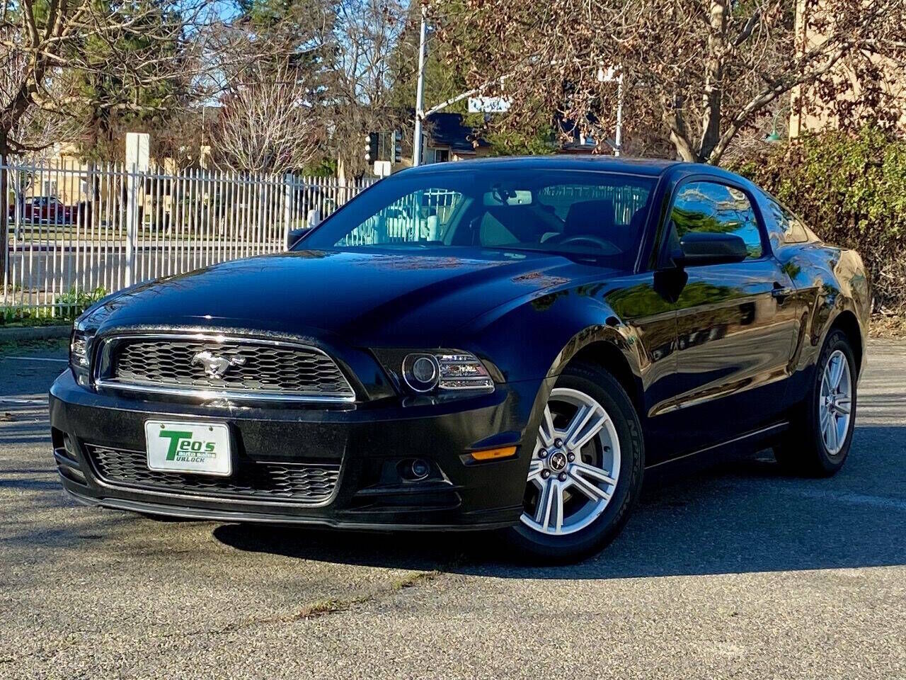 2014 FORD Mustang