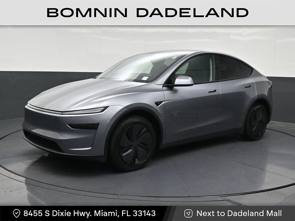 2026 TESLA Model Y