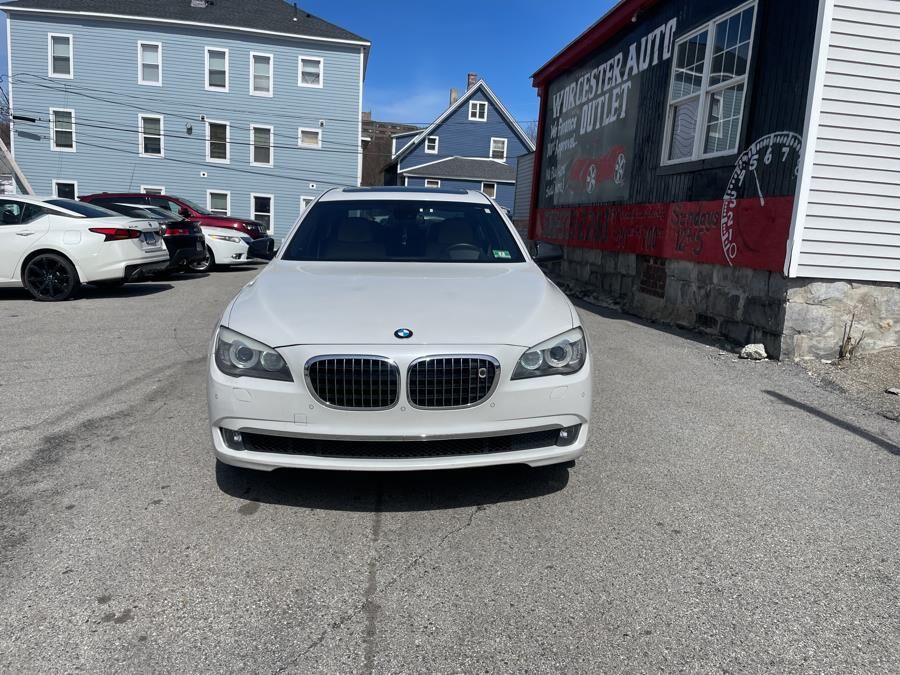 2011 BMW 750Li