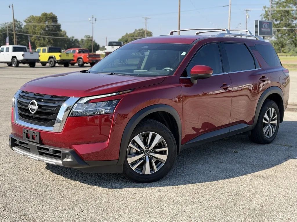 2024 NISSAN Pathfinder