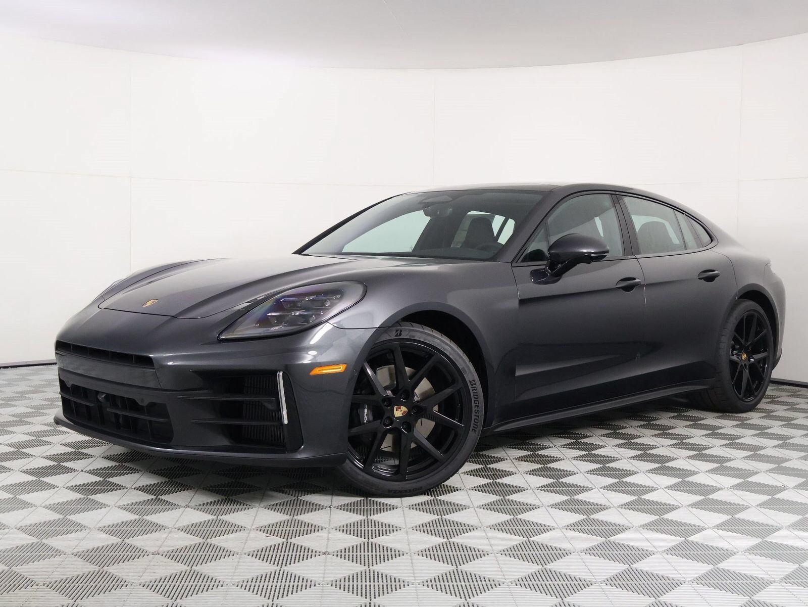 2026 PORSCHE Panamera