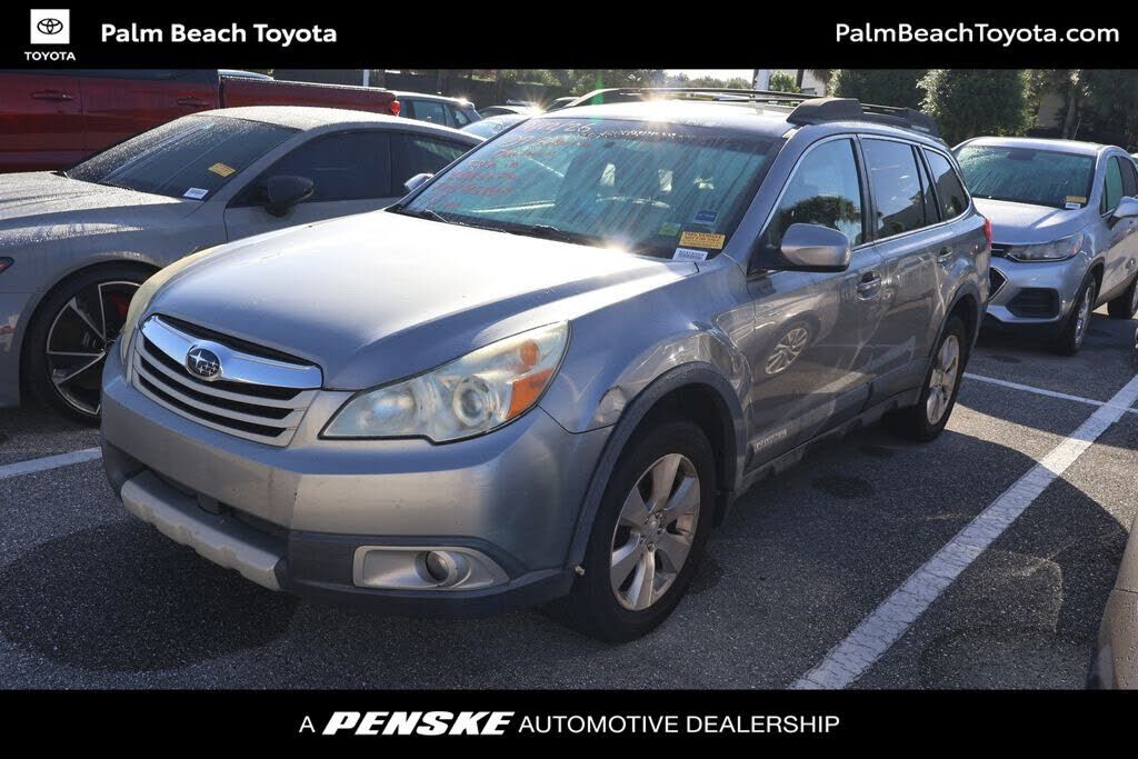 2010 SUBARU Outback