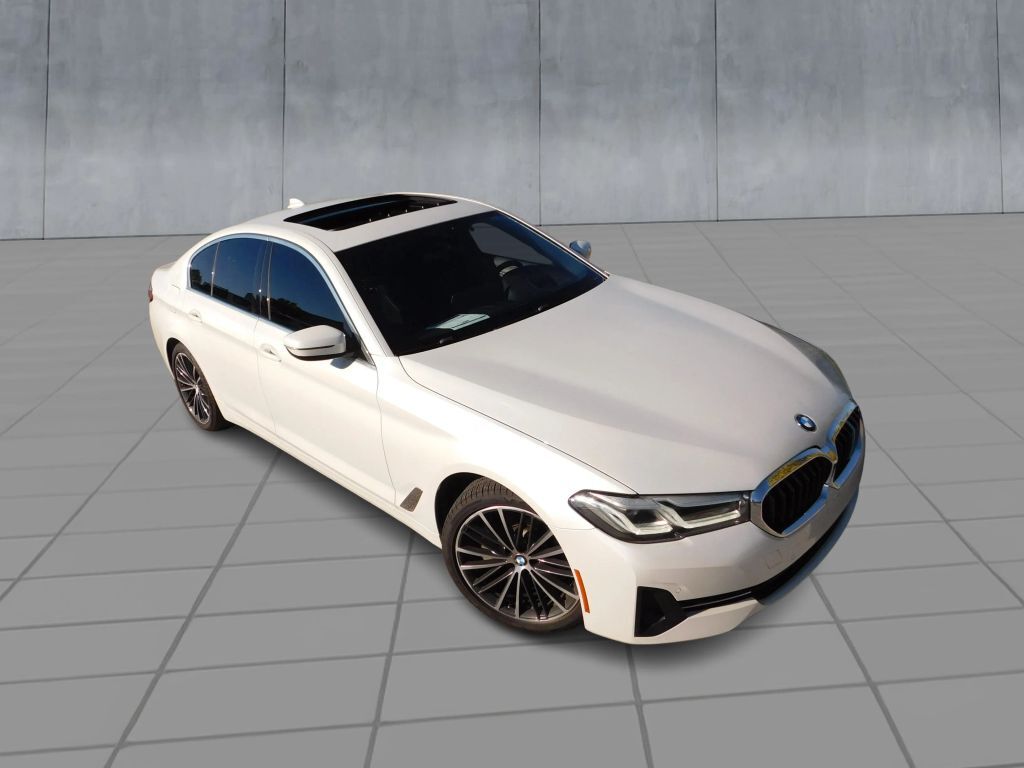 2022 BMW 530i