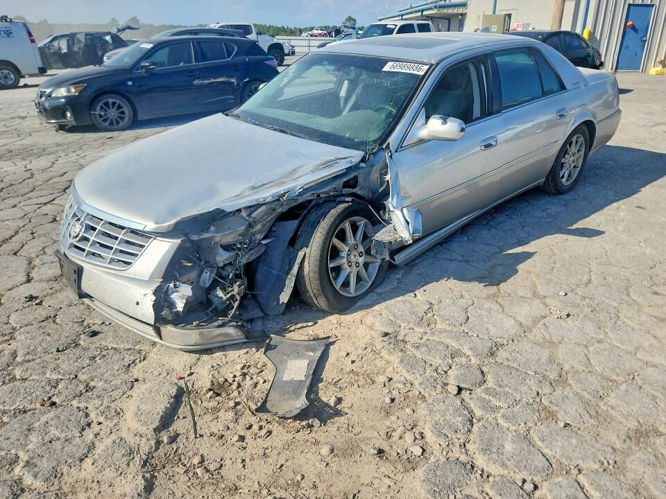 2010 CADILLAC DTS