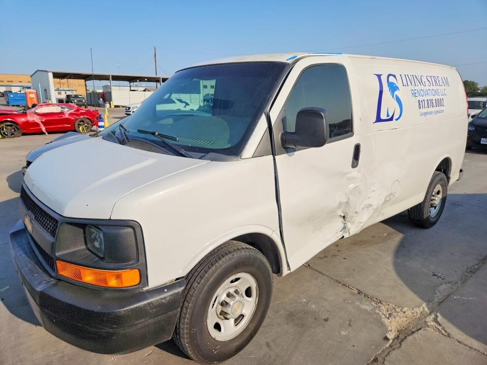 2011 CHEVROLET Express