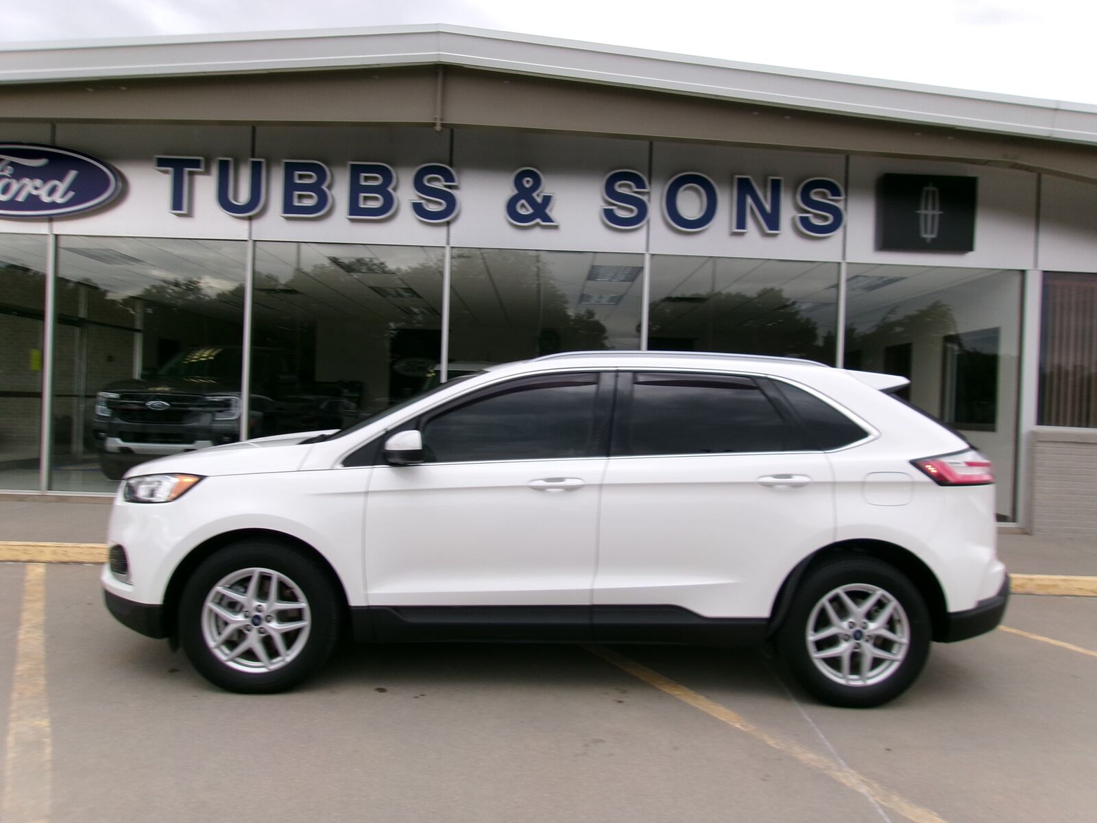 2021 FORD Edge