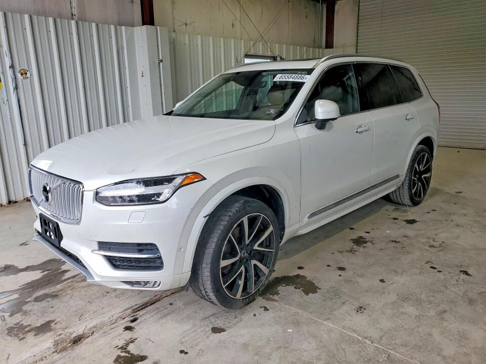 2018 VOLVO XC90