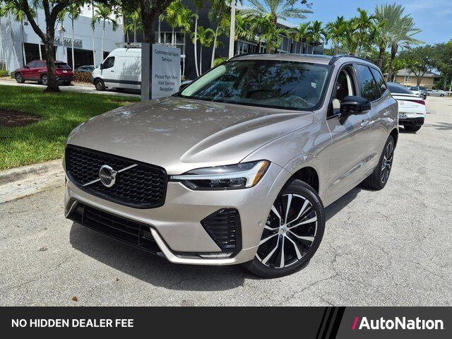 2025 VOLVO XC60