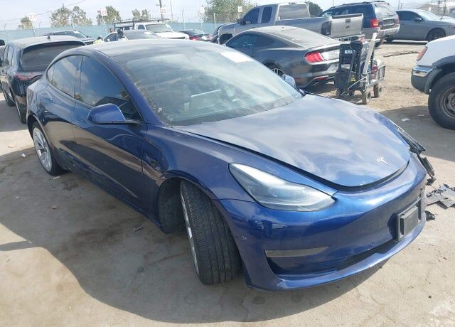 2022 TESLA Model 3
