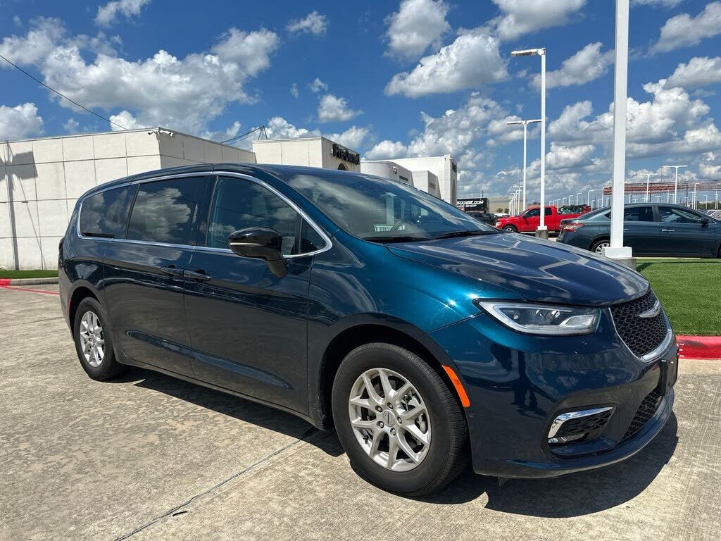 2025 CHRYSLER Pacifica