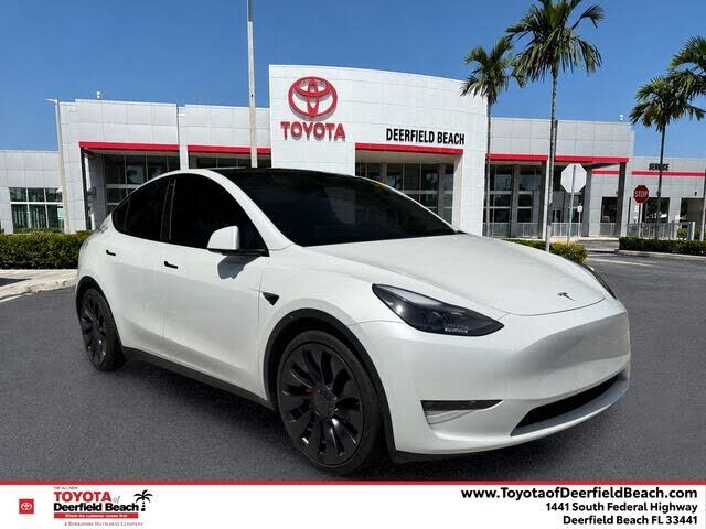 2023 TESLA Model Y