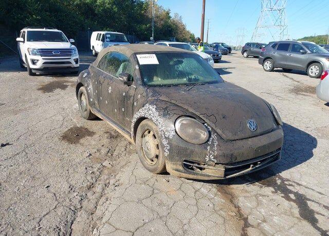 2013 VOLKSWAGEN Beetle