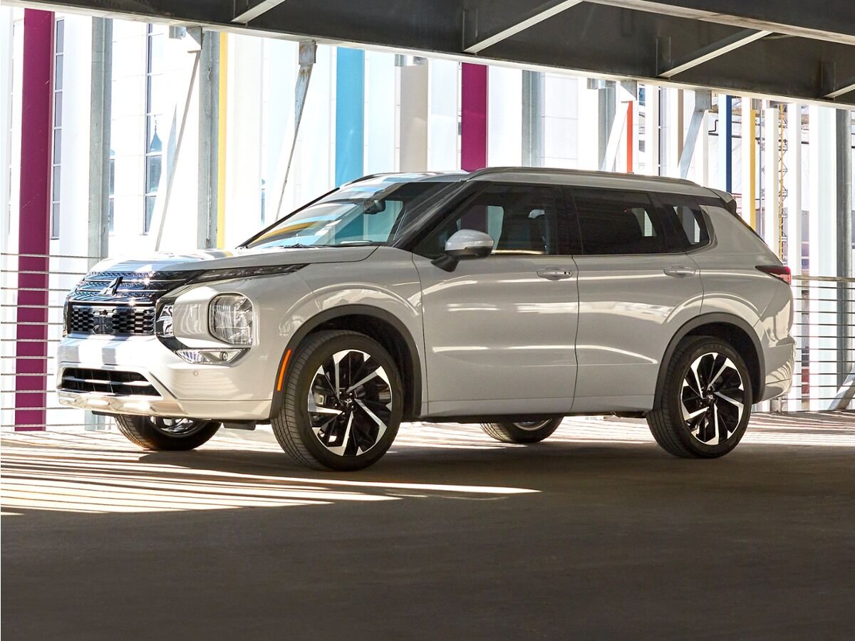 2022 MITSUBISHI Outlander