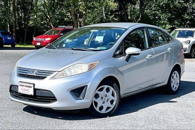 2013 FORD Fiesta