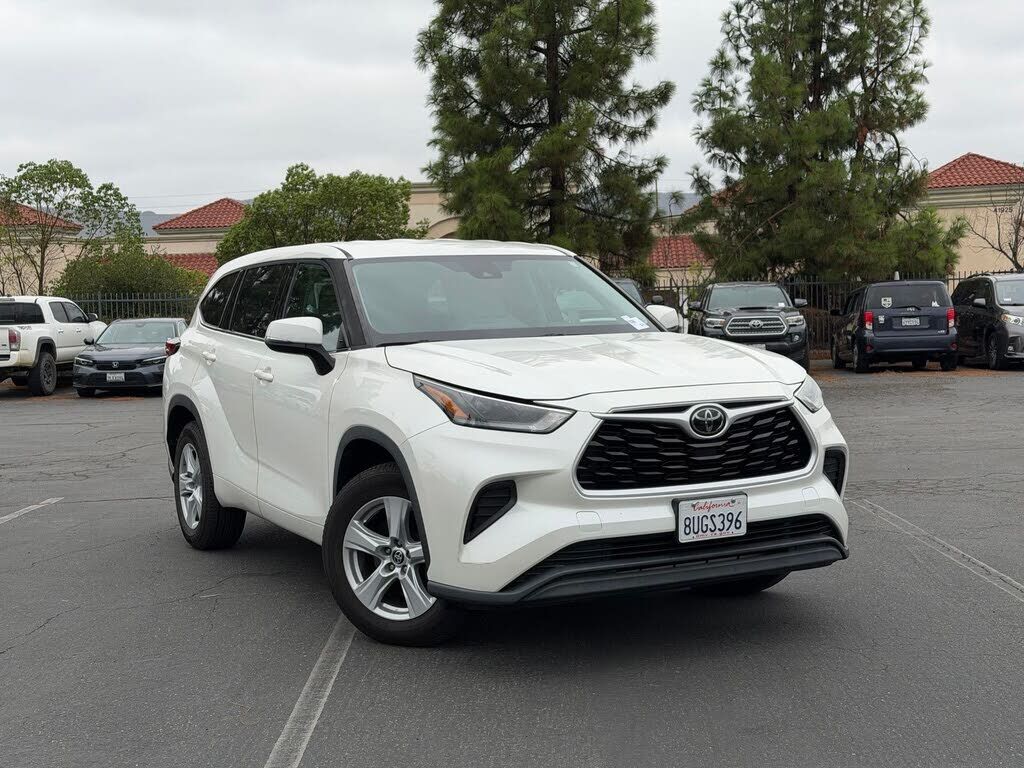2021 TOYOTA Highlander