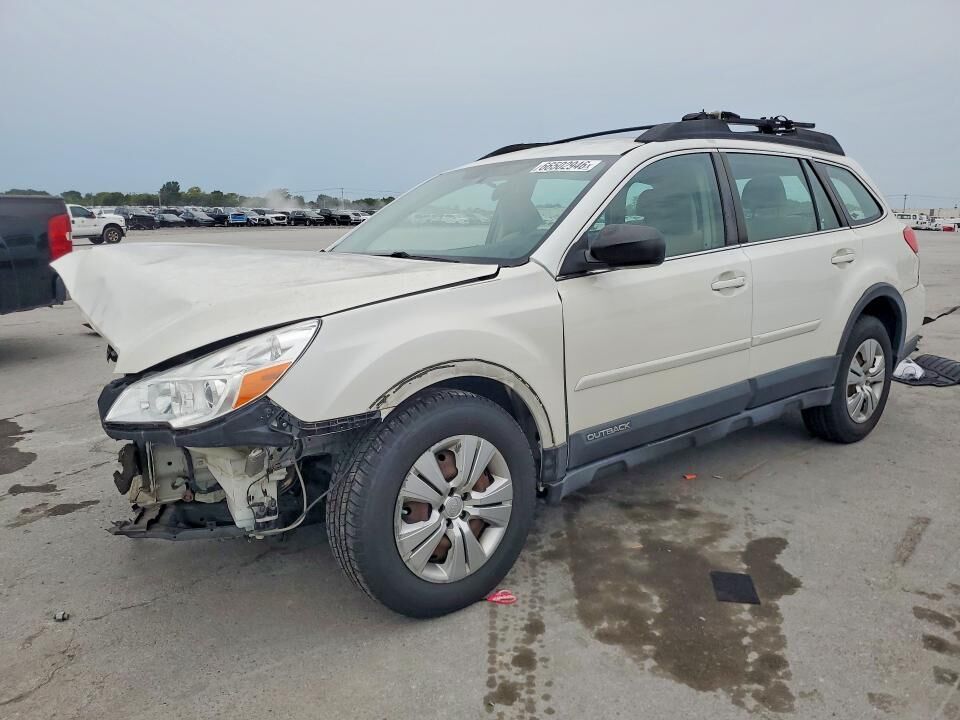 2013 SUBARU Outback