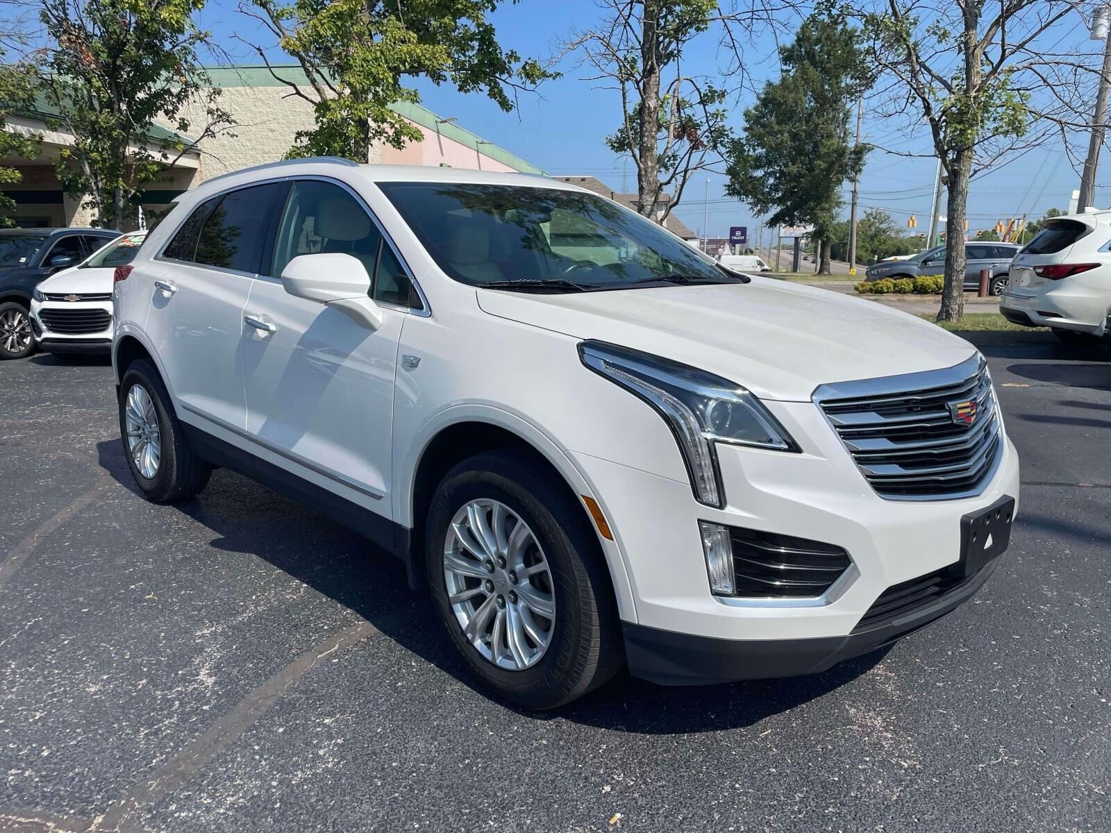 2017 CADILLAC XT5