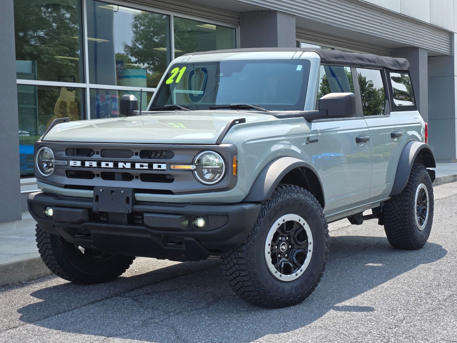 2021 FORD Bronco