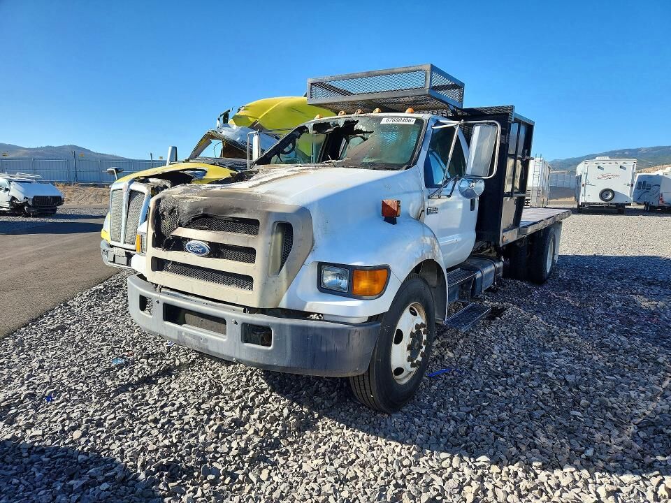2004 FORD F-650