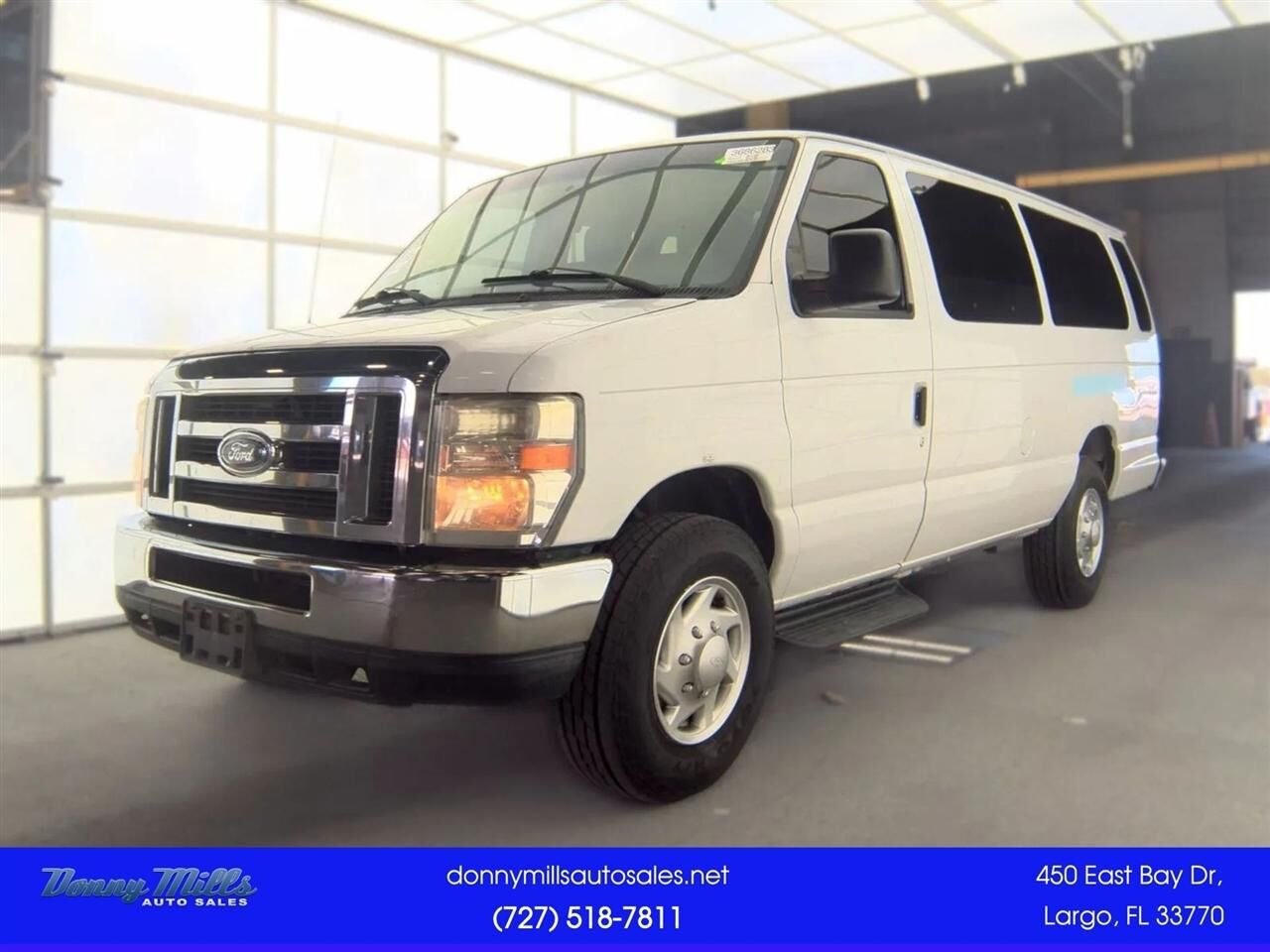 2013 FORD E-350
