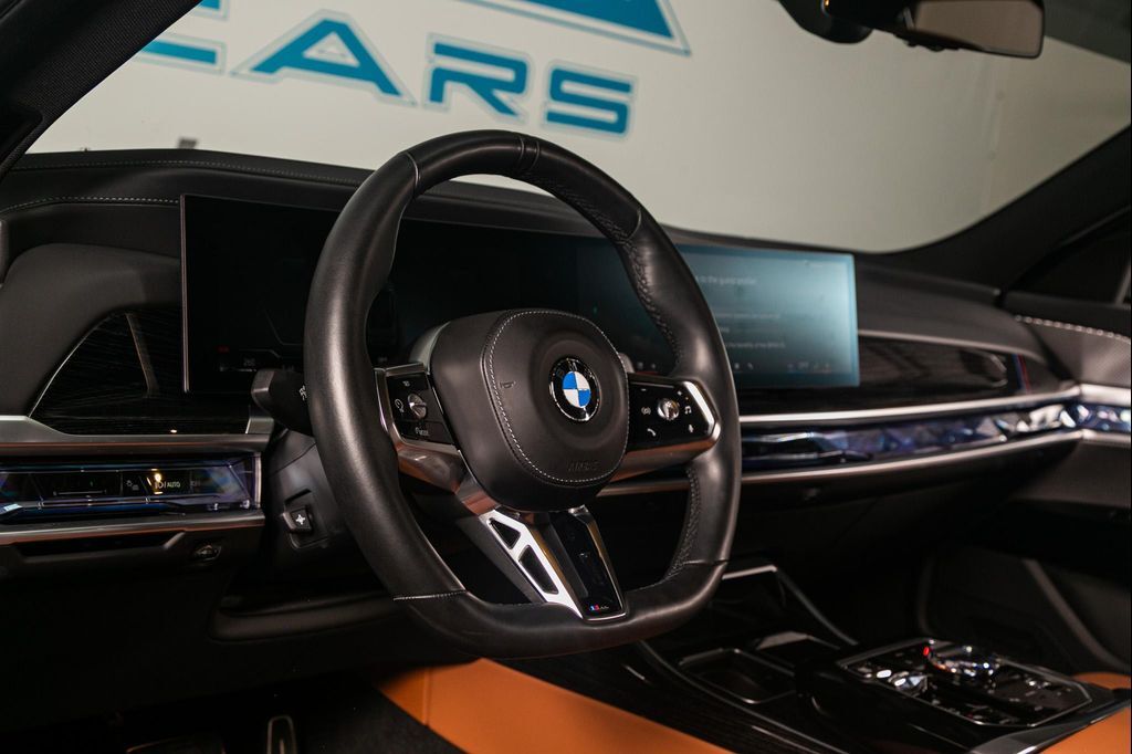 2024 BMW 740i