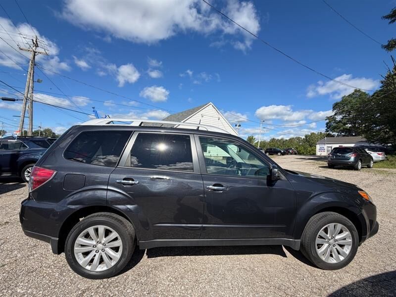 2011 SUBARU Forester