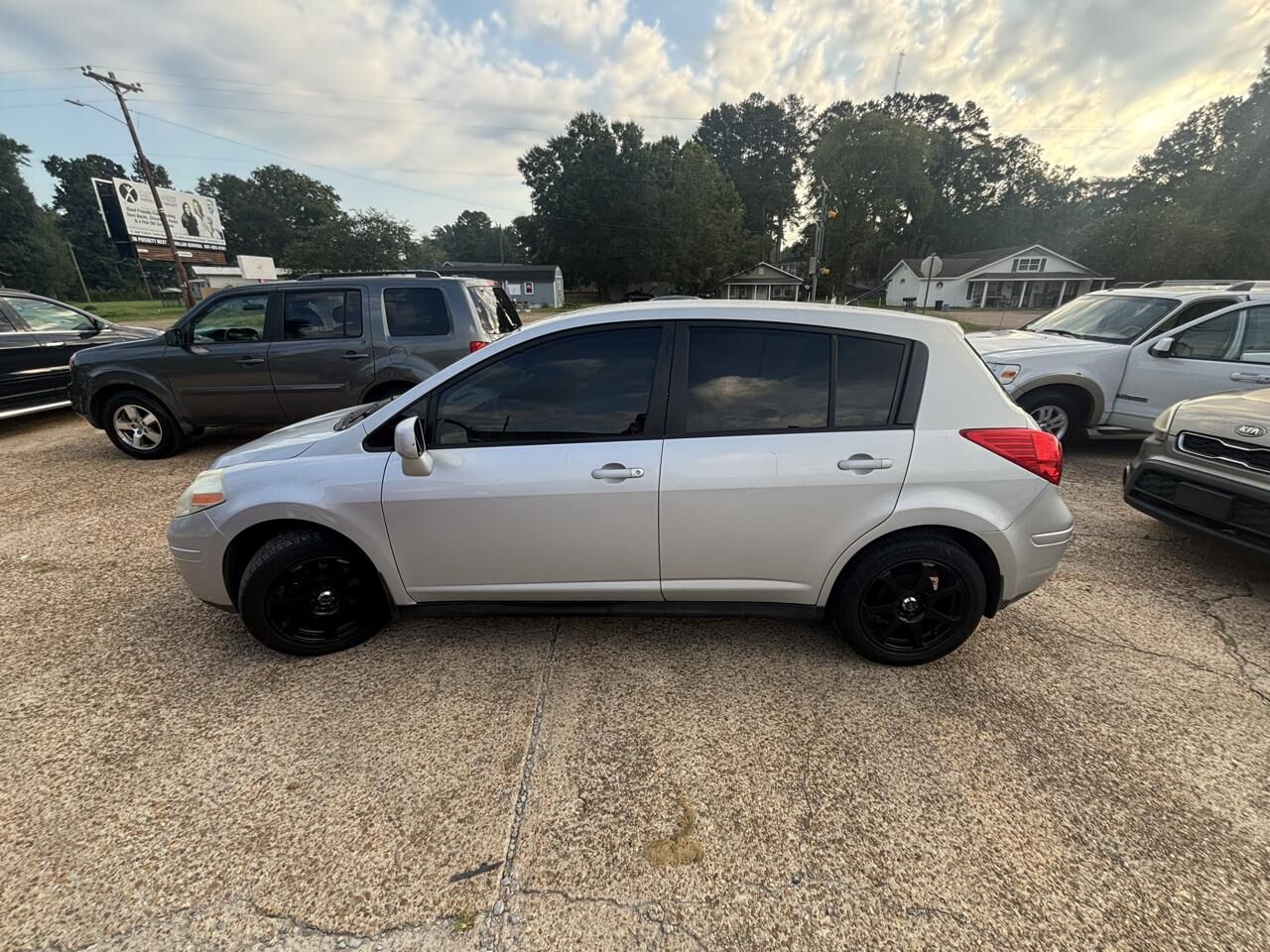 2009 NISSAN Versa
