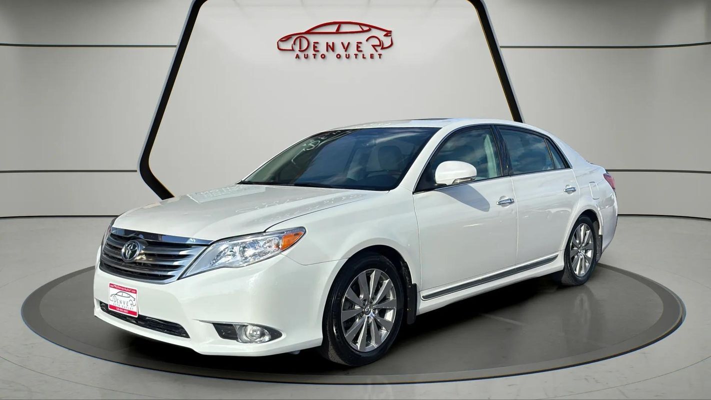 2011 TOYOTA Avalon