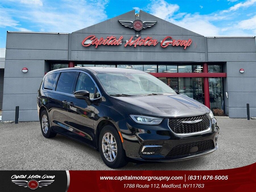 2023 CHRYSLER Pacifica
