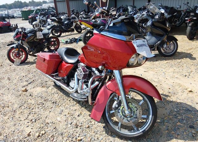 2013 HARLEY DAVIDSON Road Glide Custom