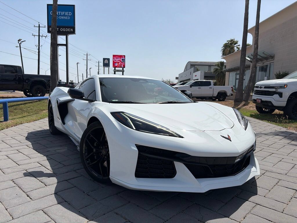 2025 CHEVROLET Corvette