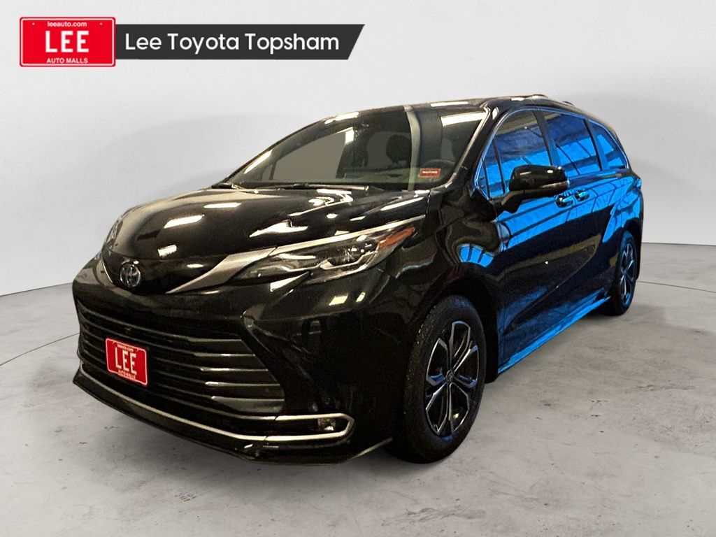 2025 TOYOTA Sienna
