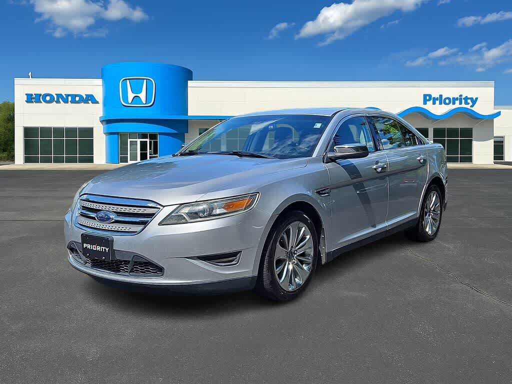 2010 FORD Taurus