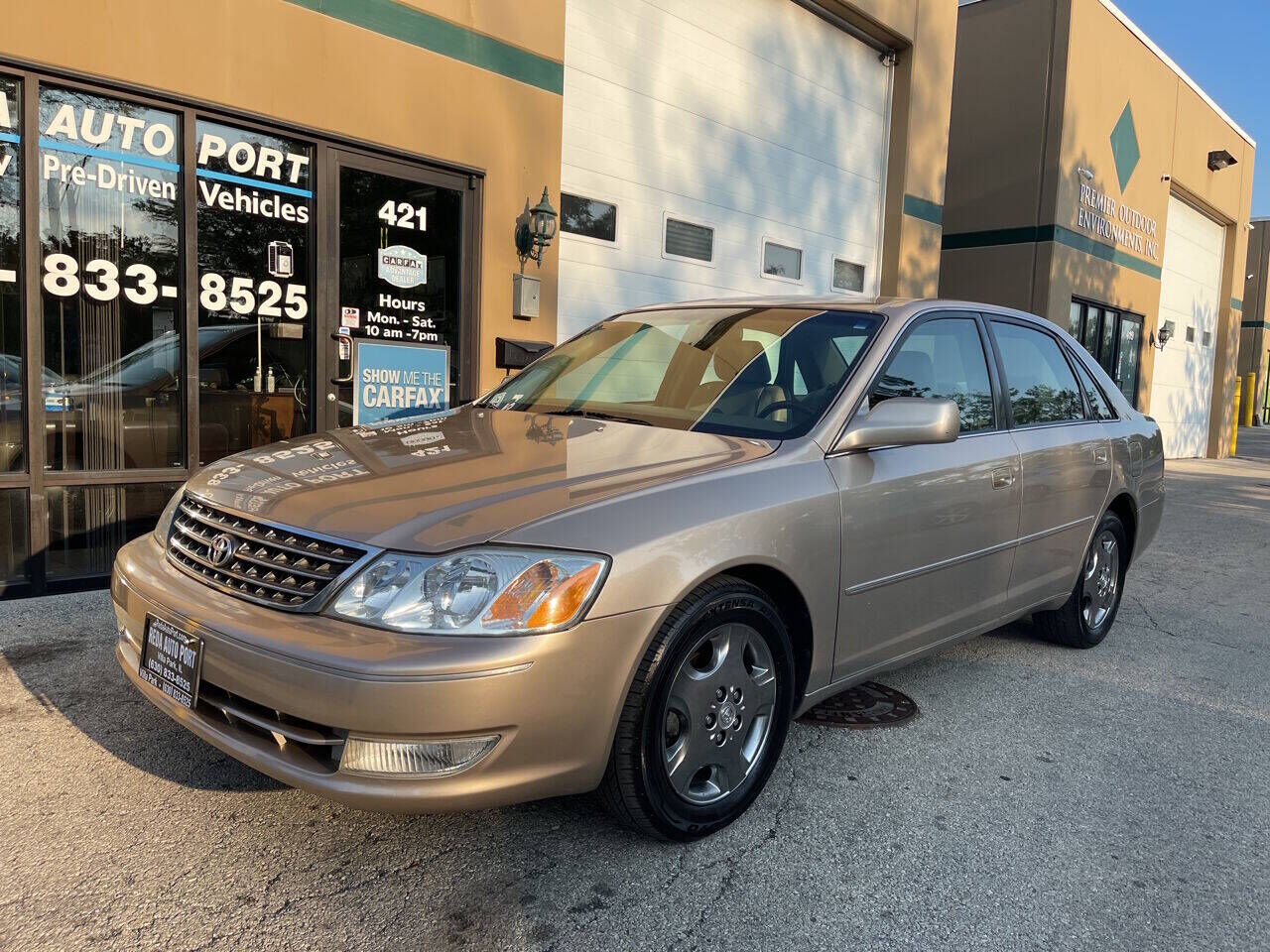 2003 TOYOTA Avalon