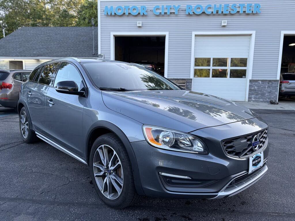 2016 VOLVO V60CC