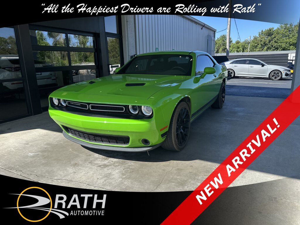 2017 DODGE Challenger